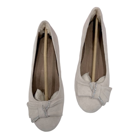 UGG JACQUELINE SWAROVSKI CRYSTAL BLING BOW SNOW WHITE SHOES FLATS SIZE 7 - Picture 3 of 9